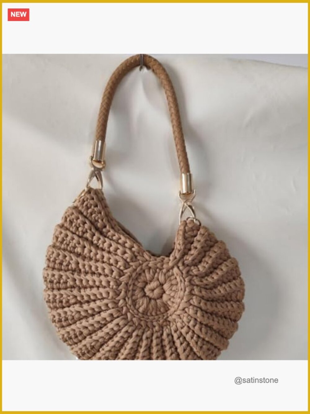 Handmade Crochet Seashell Purse with Pearl Chain Woven Crossbody Beach Bag - Picture 3 of 7